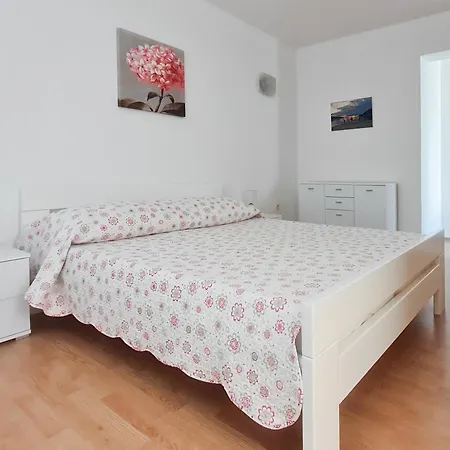 Ferienhaus Seaside Family Friendly House With A Swimming Pool Viganj, Peljesac - 10253
